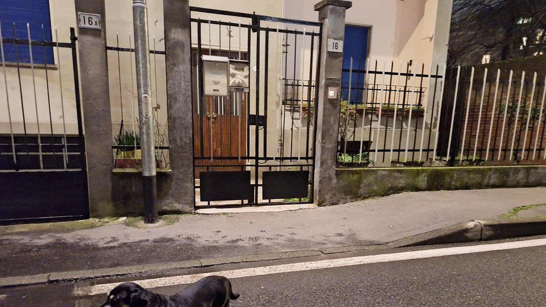 https://www.ilgiorno.it/image-service/view/acePublic/alias/contentid/NjNhY2RkZmItN2ZkOC00/0/accoltellato-in-strada-sulle-tracce-dellaggressore.jpeg?f=16:9&w=1200&h=630