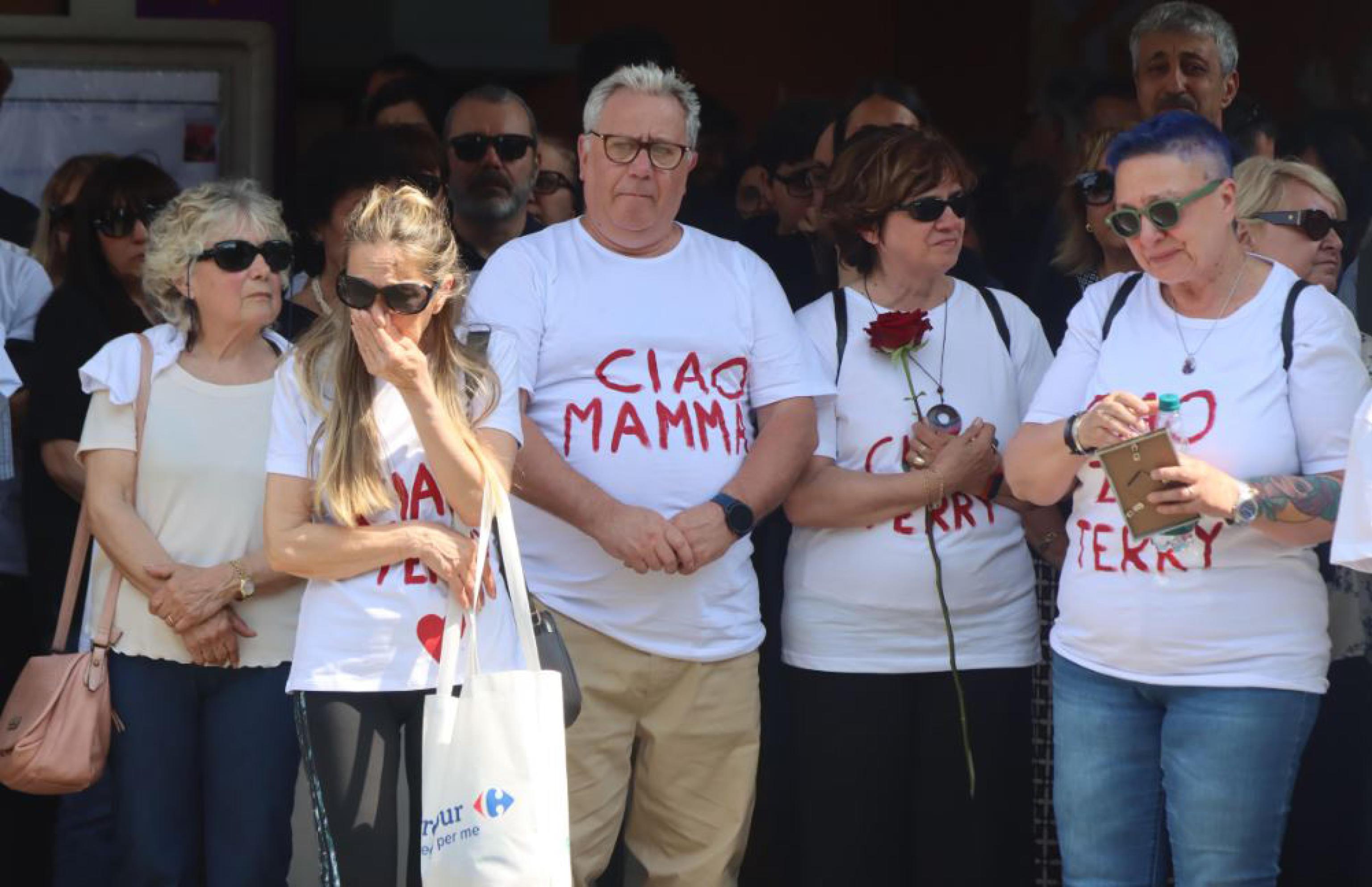Anziana uccisa da un ragazzino, l Anziana uccisa da un ragazzino, l