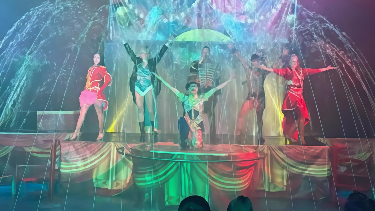 Sarà in scena all’Acquatica Park (via Airaghi 61) fino al 19 gennaio “Atlantis: le Cirque Du Mar“, lo spettacolo... Sarà in scena all’Acquatica Park (via Airaghi 61) fino al 19 gennaio “Atlantis: le Cirque Du Mar“, lo spettacolo...