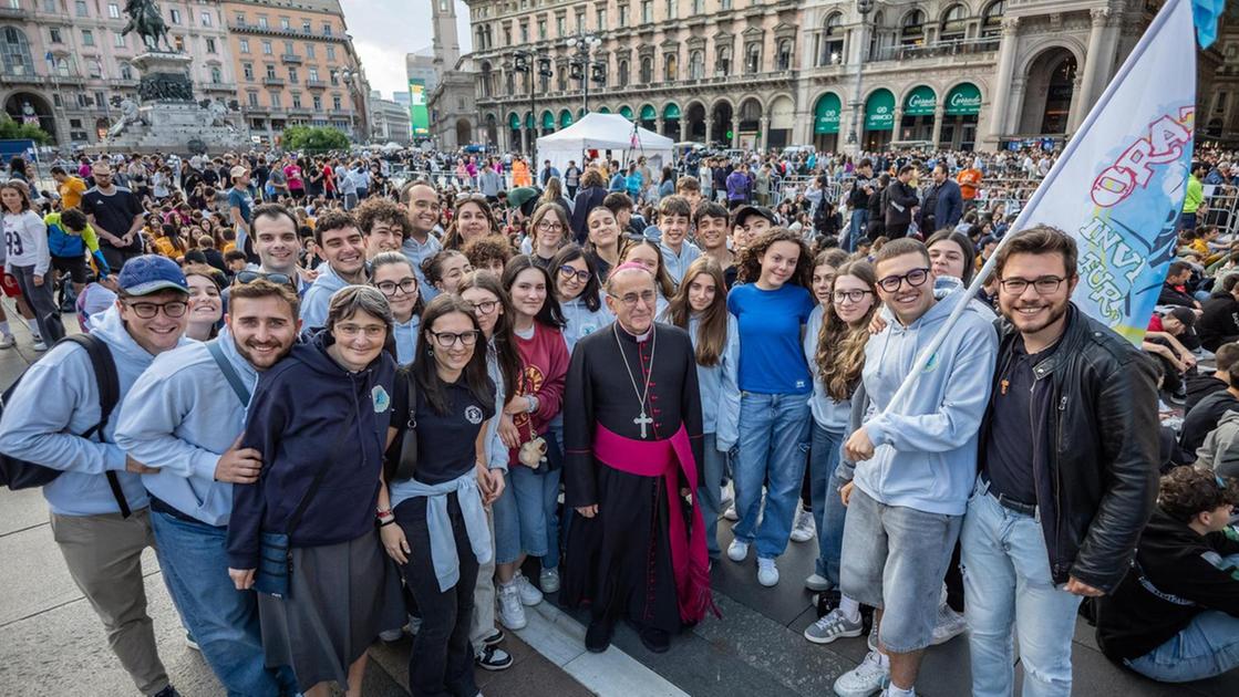 Cinquanta adolescenti per 300mila bimbi: "Voi, originali: aiutate" Cinquanta adolescenti per 300mila bimbi: "Voi, originali: aiutate"