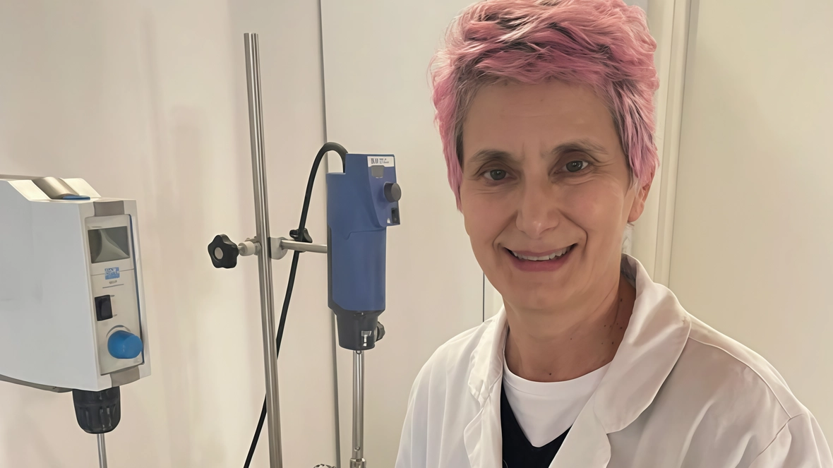 Giuseppina Viscardi ha un laboratorio che consiglia alle aziende di cosmetici come formulare prodotti naturali e sostenibili Giuseppina Viscardi ha un laboratorio che consiglia alle aziende di cosmetici come formulare prodotti naturali e sostenibili