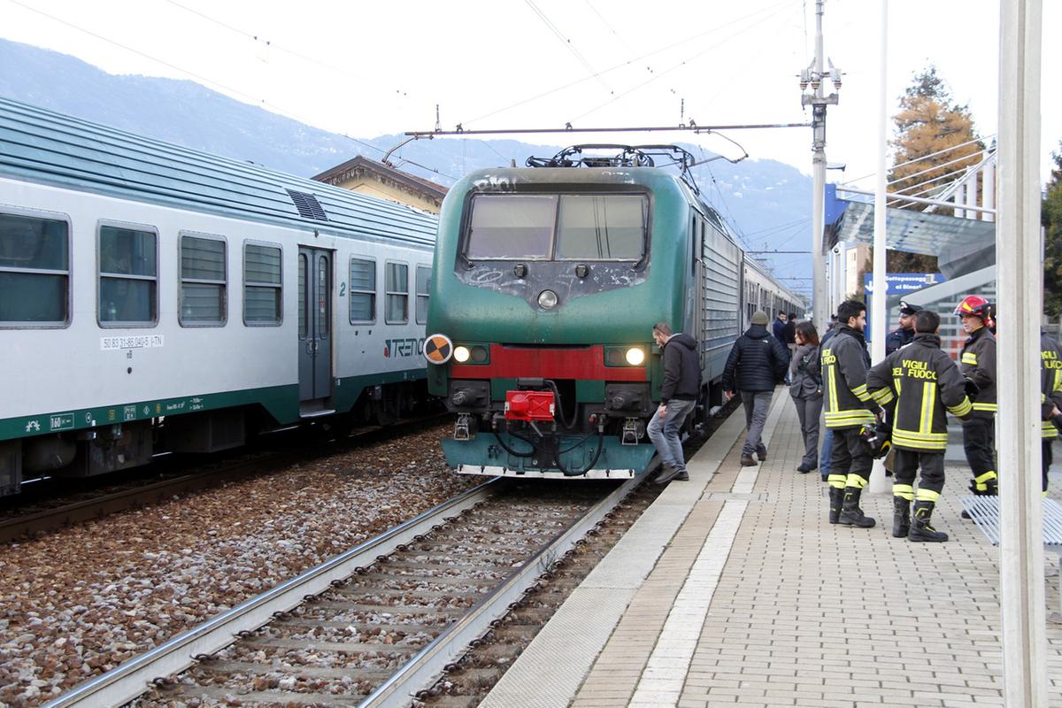 Donna di 78 anni investita da un treno a Osnago: circolazione bloccata sulla Milano Lecco Donna di 78 anni investita da un treno a Osnago: circolazione bloccata sulla Milano Lecco