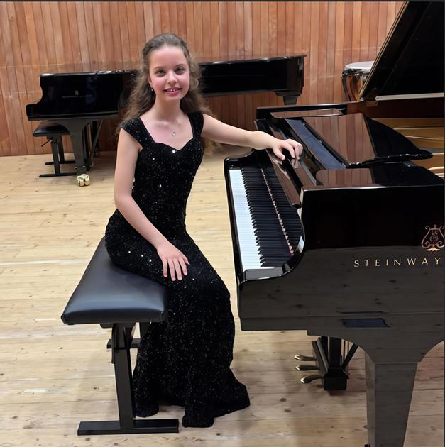 Premio Alkan, caccia ai talenti. Sul podio la giovane Martina Premio Alkan, caccia ai talenti. Sul podio la giovane Martina