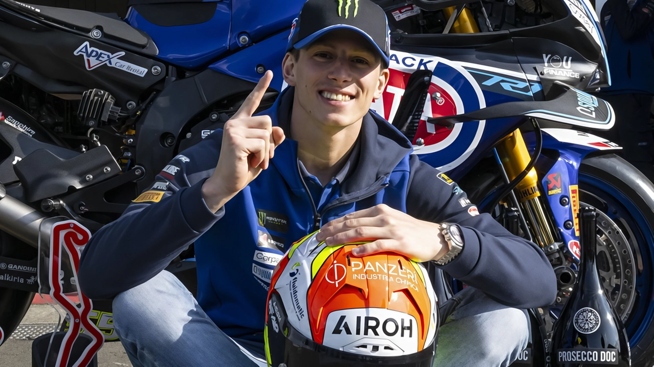 Andrea Locatelli, pilota Yamaha, conquista la sua prima vittoria in Superbike e punta al podio nella gara di Cremona. Andrea Locatelli, pilota Yamaha, conquista la sua prima vittoria in Superbike e punta al podio nella gara di Cremona.