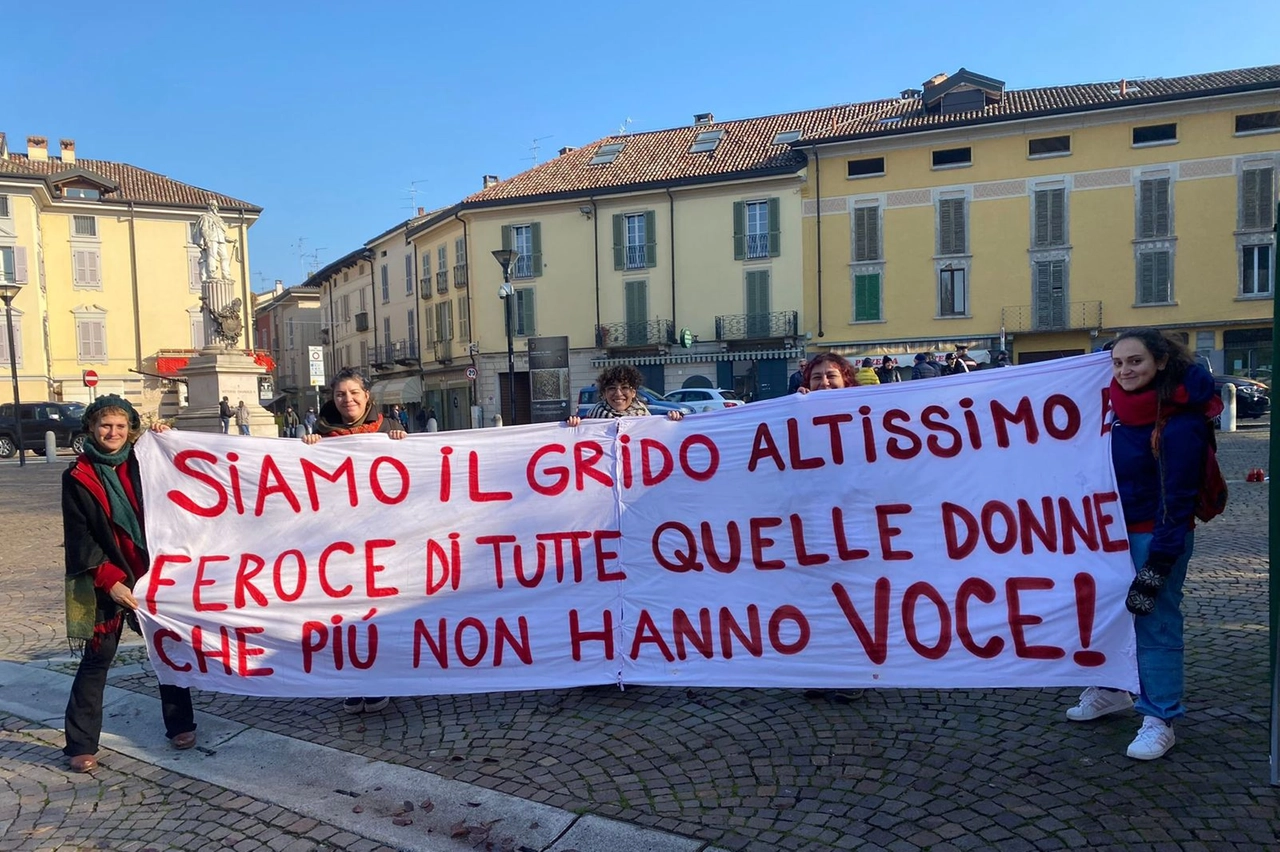 Le attiviste dell'associazione Rumorosse di Lodi