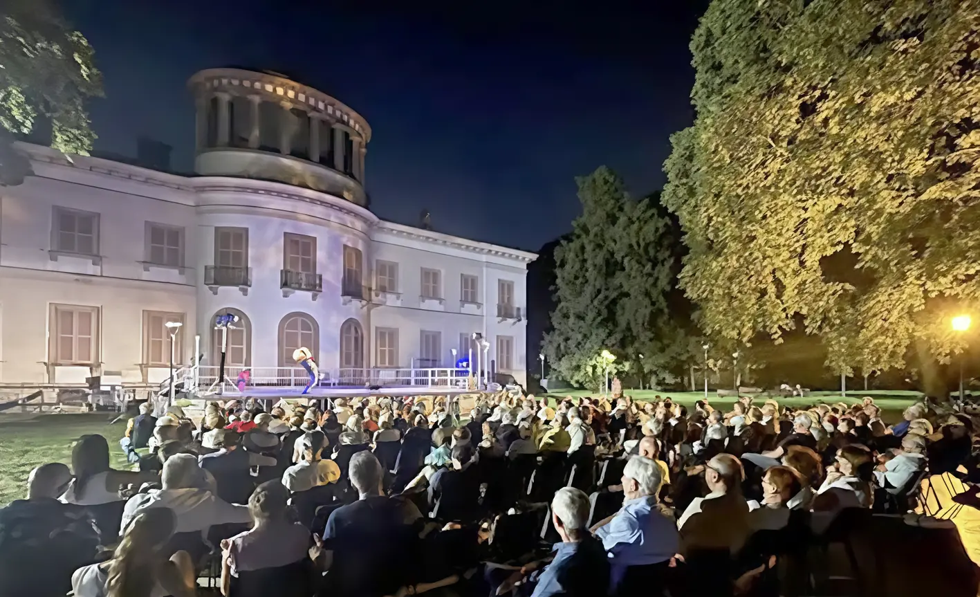 A Muggiò la festa non si ferma . Musica dal vivo, karaoke e cabaret