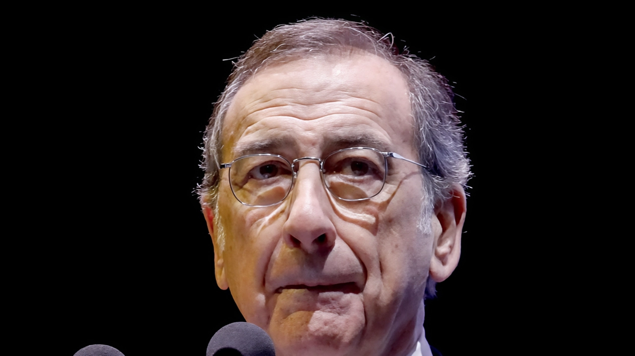 Svaria a tutto campo, il sindaco Giuseppe Sala, in un’ora di diretta mattutina su Radio Rtl 102,5. Ma uno degli... Svaria a tutto campo, il sindaco Giuseppe Sala, in un’ora di diretta mattutina su Radio Rtl 102,5. Ma uno degli...