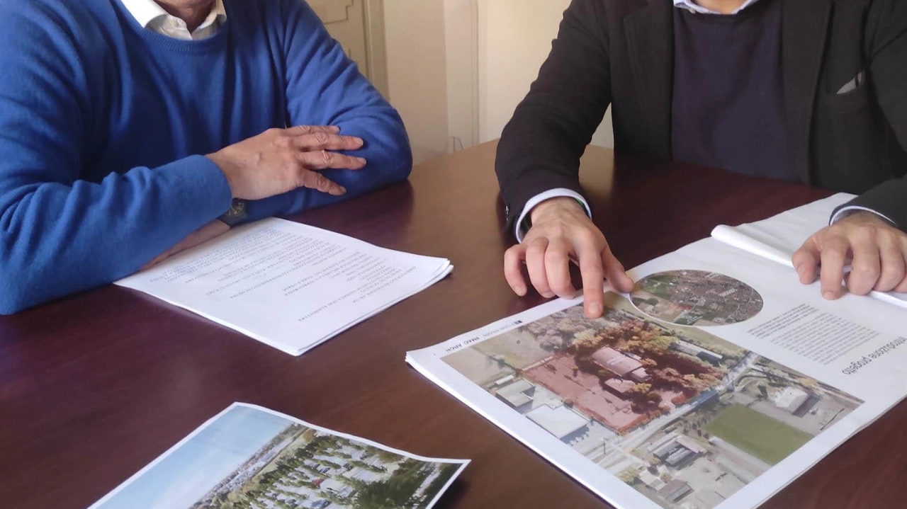 A Codogno, cruciali decisioni in arrivo per trasformare l'ex dancing Majorca in un punto vendita con parcheggio. L'operatore principale potrebbe presto confermare l'insediamento, portando con sé altri due negozi. Il progetto prevede anche un punto ristoro e miglioramenti infrastrutturali per la città. A Codogno, cruciali decisioni in arrivo per trasformare l'ex dancing Majorca in un punto vendita con parcheggio. L'operatore principale potrebbe presto confermare l'insediamento, portando con sé altri due negozi. Il progetto prevede anche un punto ristoro e miglioramenti infrastrutturali per la città.