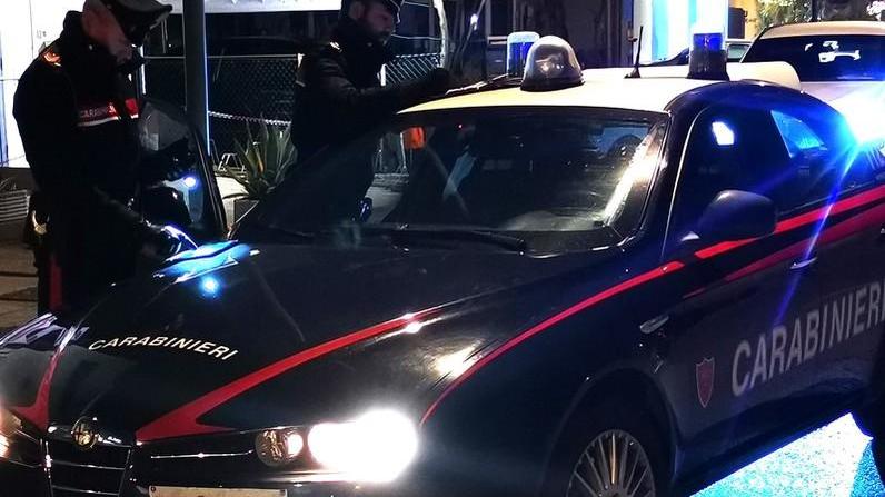 casteggio furto al supermercato ladri in fuga con la cassaforte