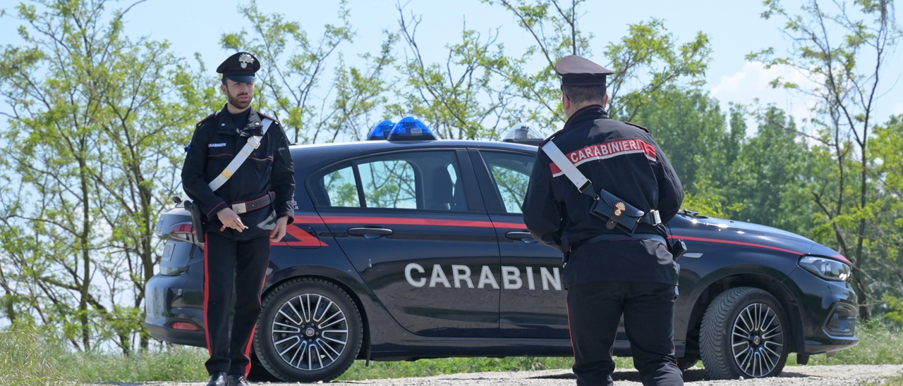 Turista trovato in riva al Po con la gola tagliata: tutte le piste del giallo di Zinasco