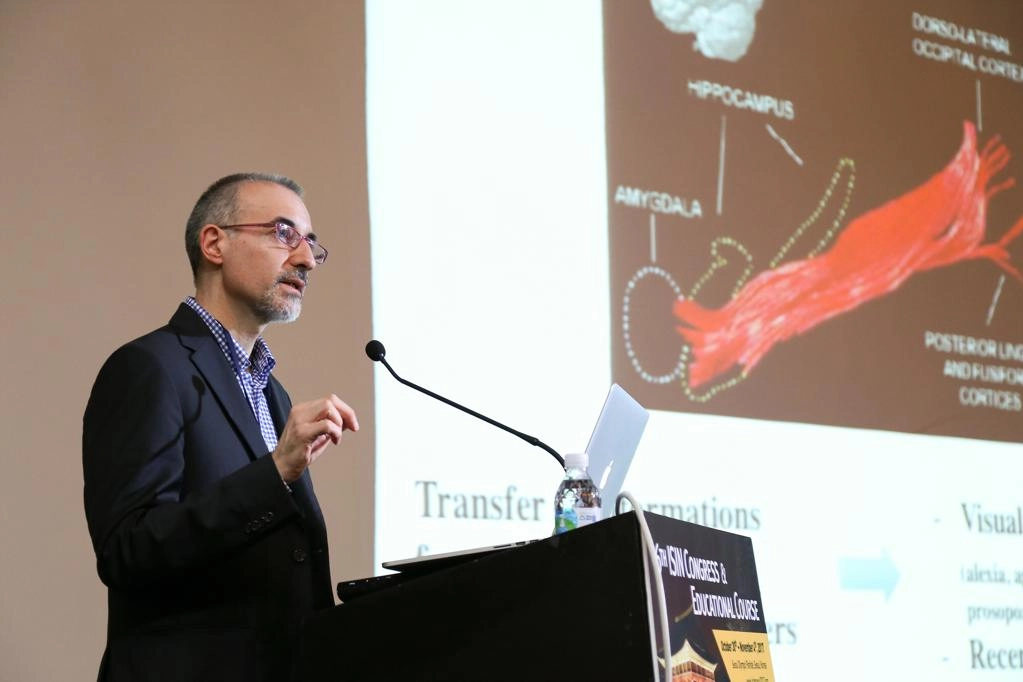 l professor Lorenzo Bello