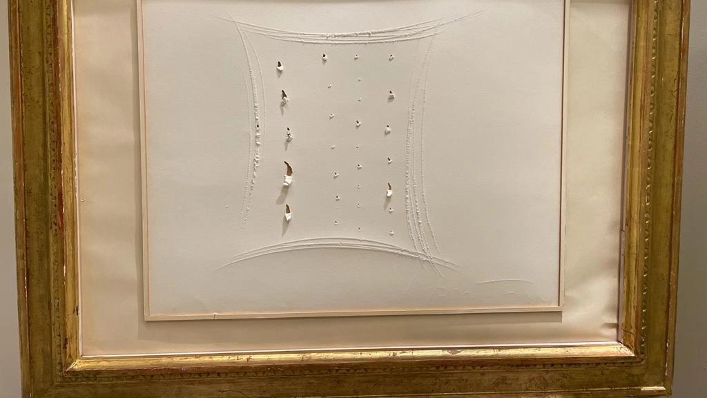 L’ultima inchiesta della Finanza e della Dda sfociata in sei misure cautelare. Un quadro di Fontana e Rolex a garanzia del debito di un imprenditore. L’ultima inchiesta della Finanza e della Dda sfociata in sei misure cautelare. Un quadro di Fontana e Rolex a garanzia del debito di un imprenditore.