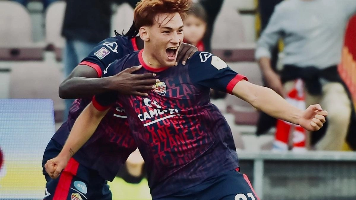 Matteo Ferro (20 anni) in gol al Menti contro il Vicenza (foto Fc Lumezzane) Matteo Ferro (20 anni) in gol al Menti contro il Vicenza (foto Fc Lumezzane)