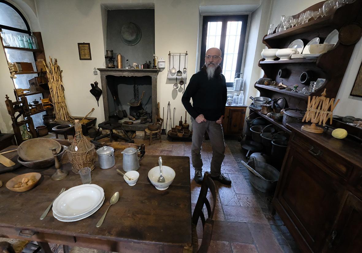 la dominazione spagnola manzoni e il reliquiario bizantino di agliate