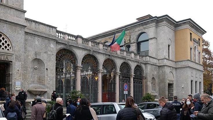 Blitz antidroga. Nove anni a un albanese