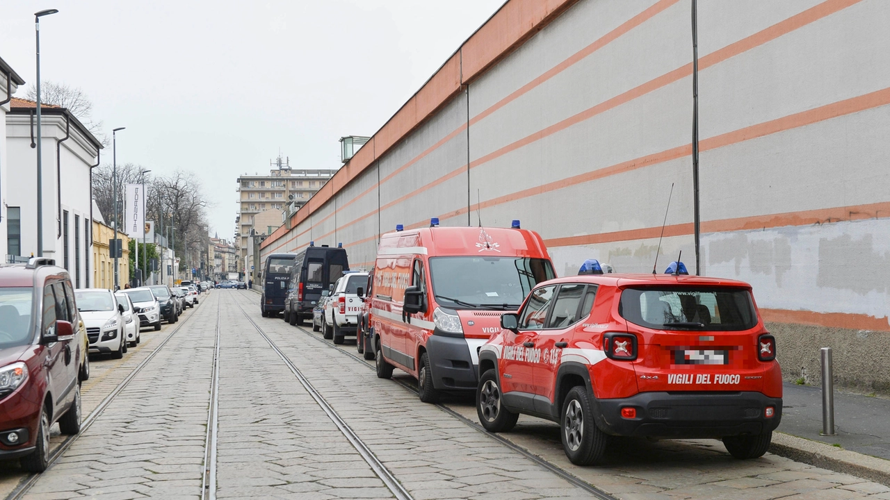 L'esterno del carcere San Vittore di Milano L'esterno del carcere San Vittore di Milano