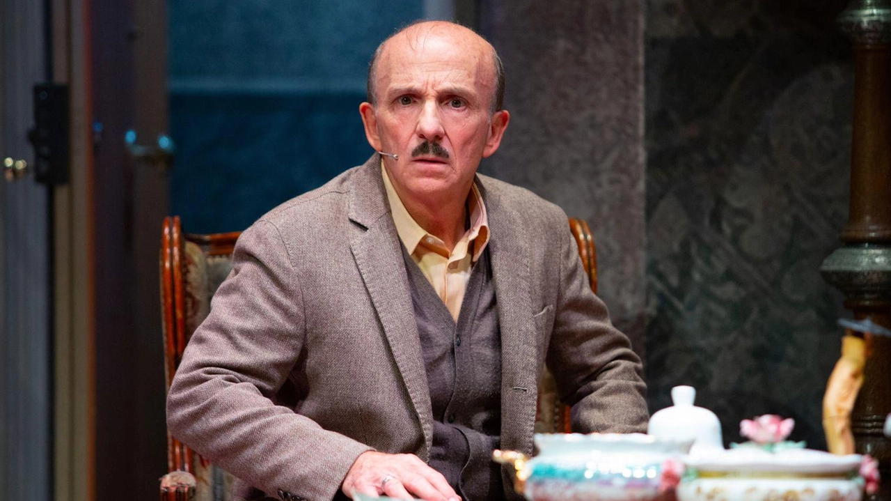 Carlo Buccirosso, attore, regista e drammaturgo, 70 anni Carlo Buccirosso, attore, regista e drammaturgo, 70 anni