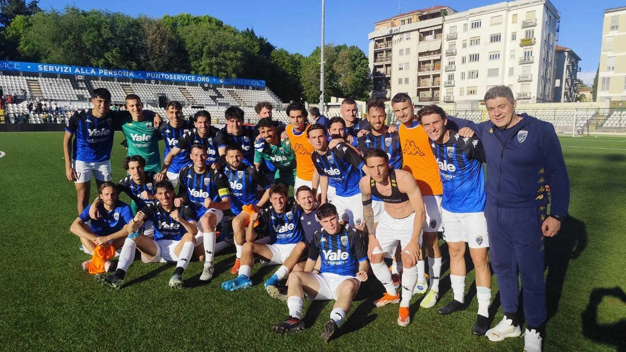 Renate trionfa a Vercelli e si prepara ai playoff con Foschi