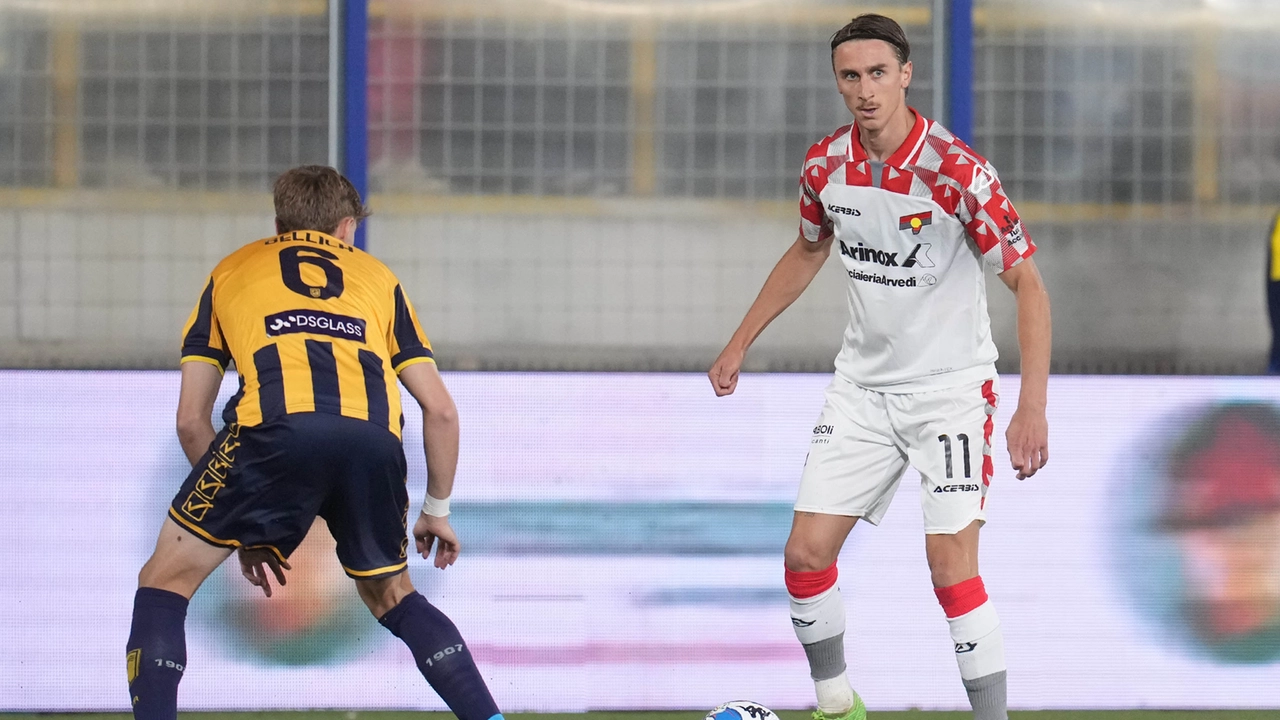 Dennis Johnsen, autore dell'unica rete della Cremonese nella semifinale d'andata Dennis Johnsen, autore dell'unica rete della Cremonese nella semifinale d'andata