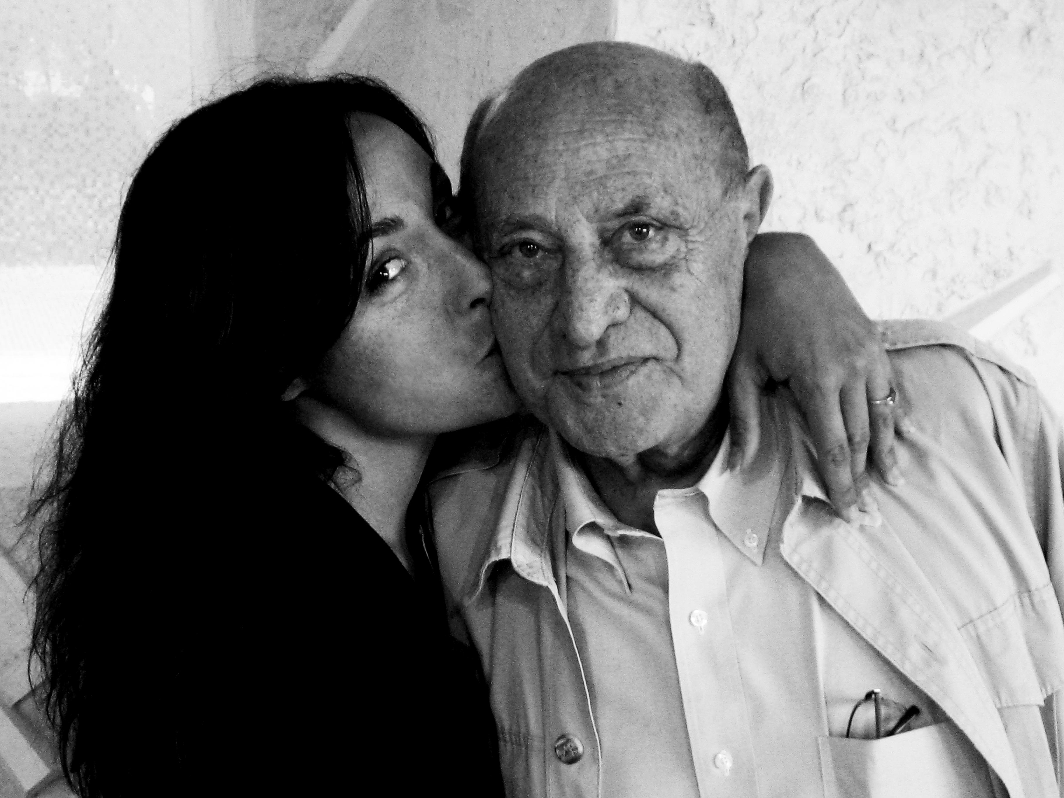 L’eredità di Arnaldo Pomodoro: “Arrivò in una Milano bombardata e restò”. Le sue volontà? “Non museificate il mio studio” L’eredità di Arnaldo Pomodoro: “Arrivò in una Milano bombardata e restò”. Le sue volontà? “Non museificate il mio studio”