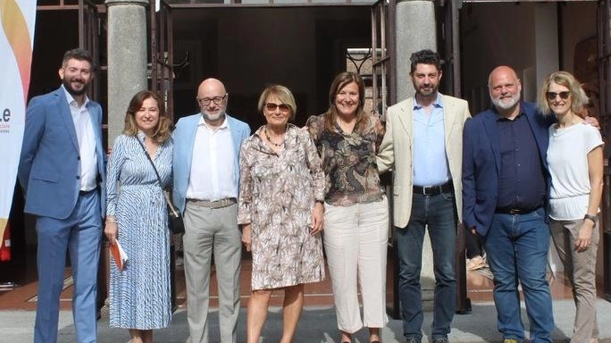 Per celebrare i dieci anni di attività la So.Le. ha organizzato un convegno di confronto sui futuri progetti Per celebrare i dieci anni di attività la So.Le. ha organizzato un convegno di confronto sui futuri progetti