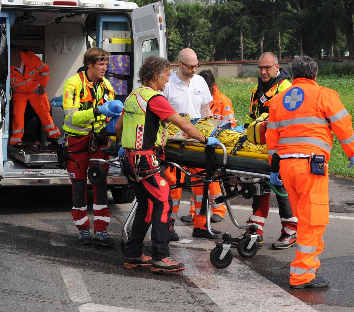 Precipita da otto metri e muore. Installatore di pannelli solari cade durante il sopralluogo sul tetto