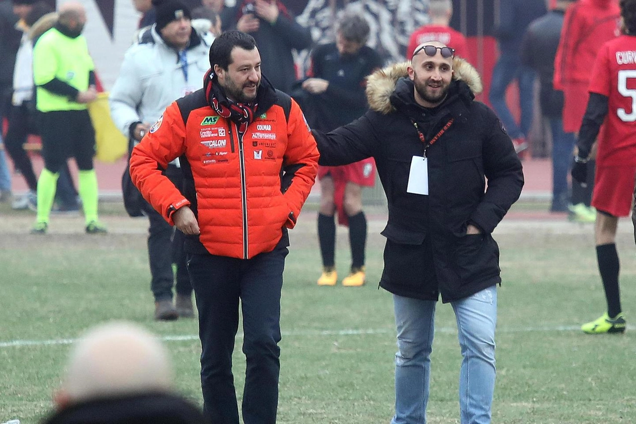 SALVINMIL_35684915_164536