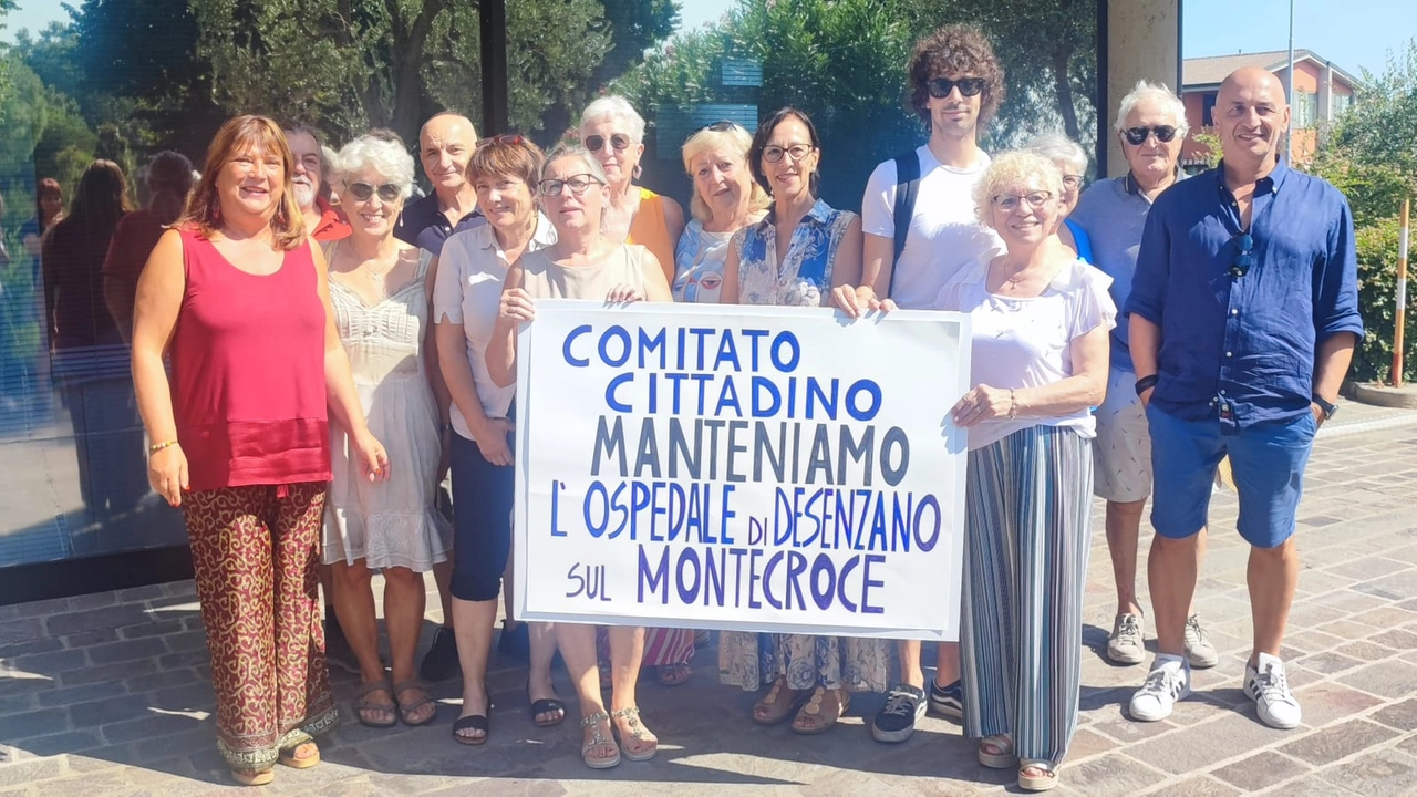 Il comitato che si batte contro la costruzione di un nuovo ospedale Il comitato che si batte contro la costruzione di un nuovo ospedale