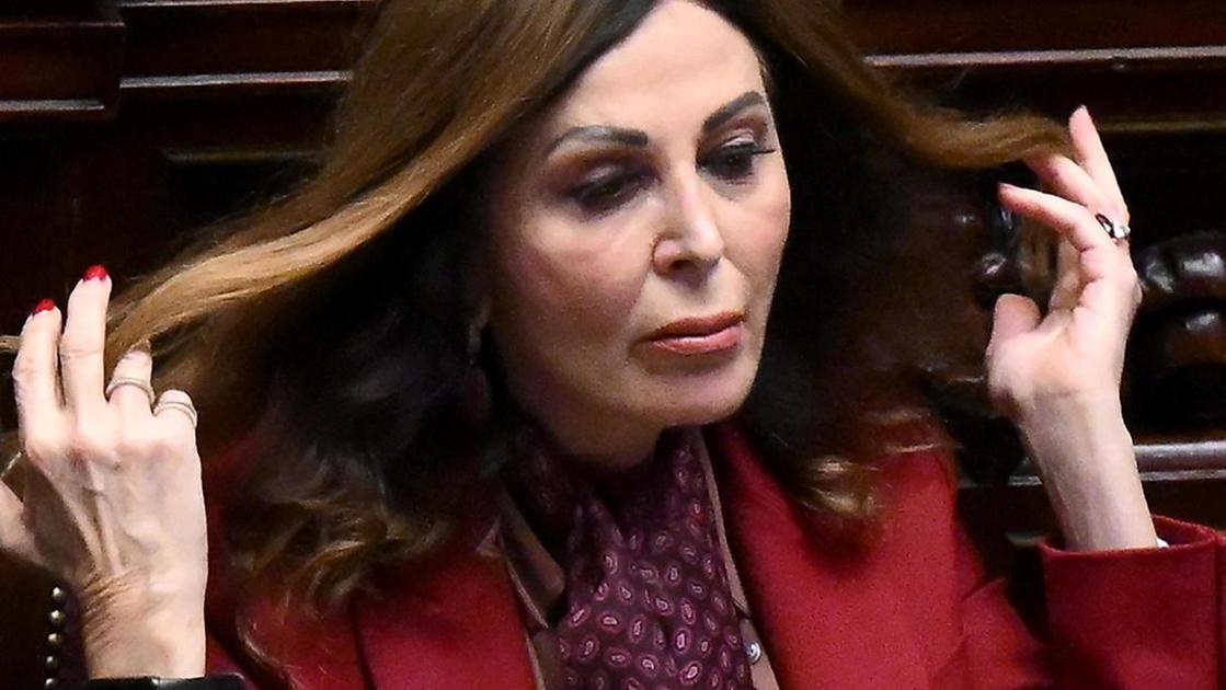 Daniela Santanchè e il caso Visibilia, processo rinviato. La pm: “Rischio prescrizione”