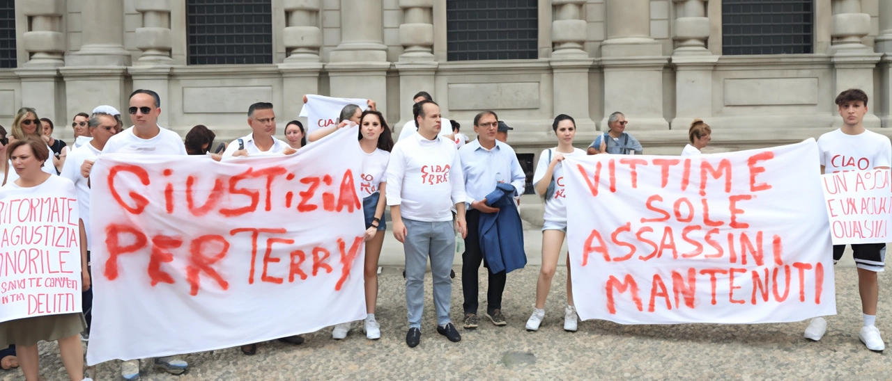 Un corteo per Terry, uccisa da un 15enne. La figlia: "Più tutele per i familiari"