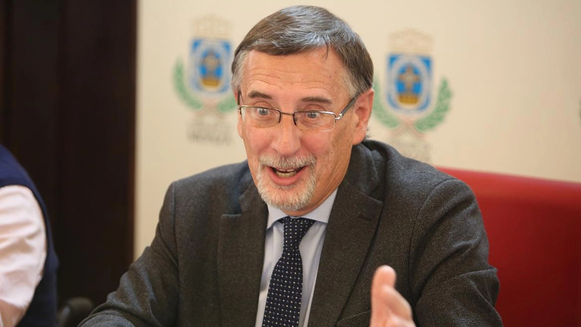 Il sindaco Paolo Pilotto incontrerà il ministro Salvini giovedì 26 a Roma L’arrivo del metrò a Monza toglierebbe dalle strade 30mila auto ogni giorno Il sindaco Paolo Pilotto incontrerà il ministro Salvini giovedì 26 a Roma L’arrivo del metrò a Monza toglierebbe dalle strade 30mila auto ogni giorno