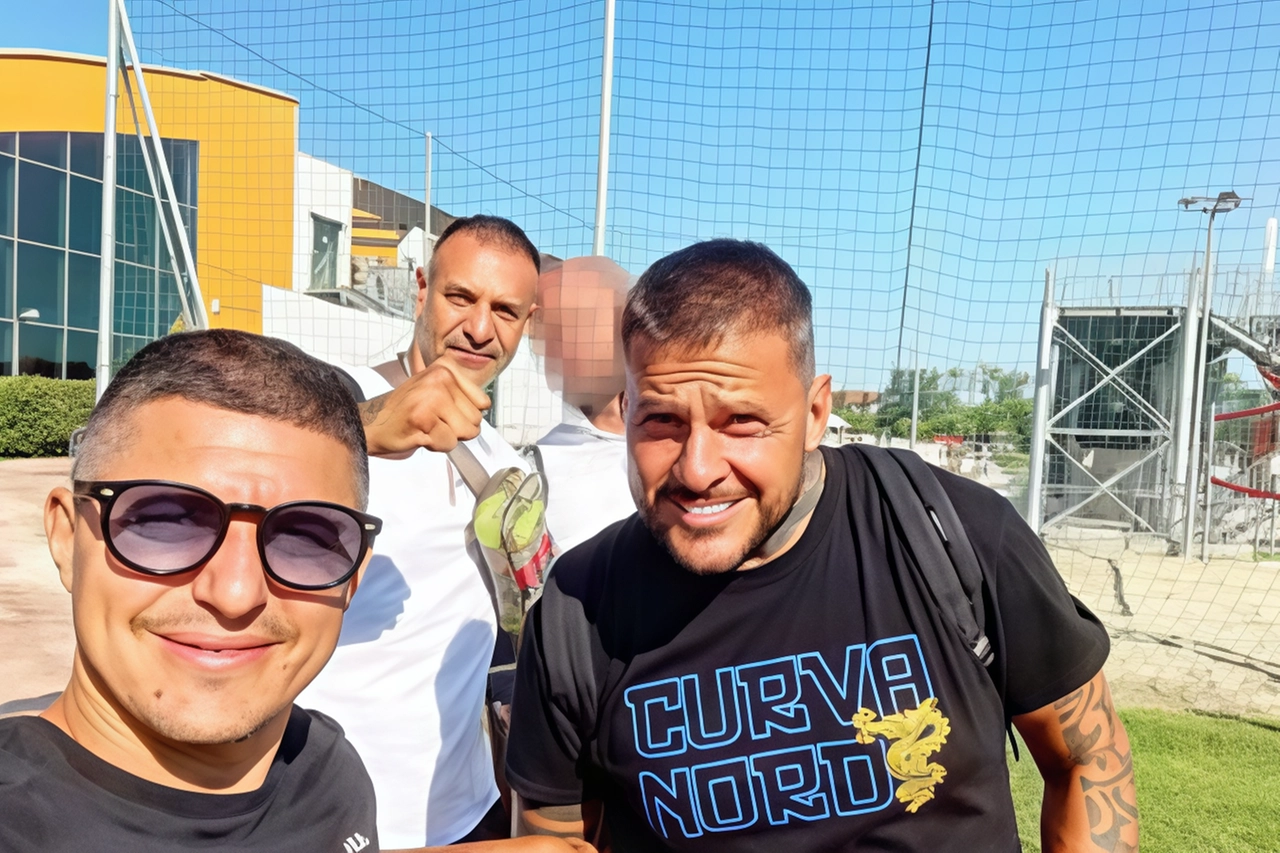 Da sinistra Antonio Bellocco, il rampollo del clan calabrese ucciso dal "Berro" a Cernusco, Andrea Beretta e Marco Ferdico, gli ex capi della curva nord