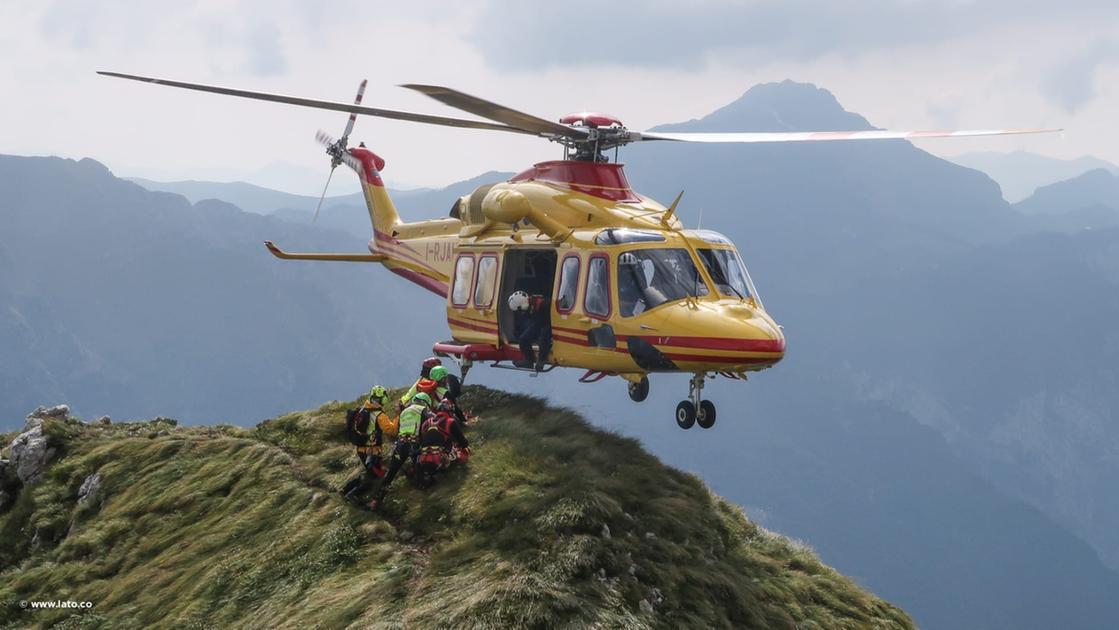 Ragazza di 24 anni cade in una falesia del Mortirolo, nel Bresciano: dispiegamento di soccorsi Ragazza di 24 anni cade in una falesia del Mortirolo, nel Bresciano: dispiegamento di soccorsi