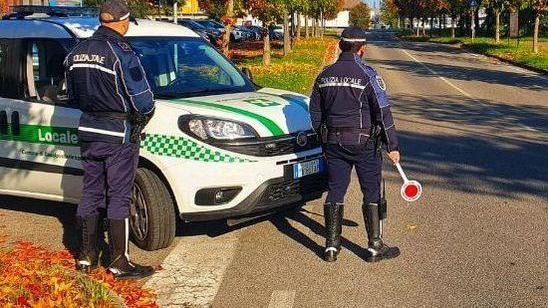 cremeno alla guida da una vita senza aver mai preso patente fermati due insospettabili 60enni valsassinesi da Ilgiorno.it cremeno alla guida da una vita senza aver mai preso patente fermati due insospettabili 60enni valsassinesi