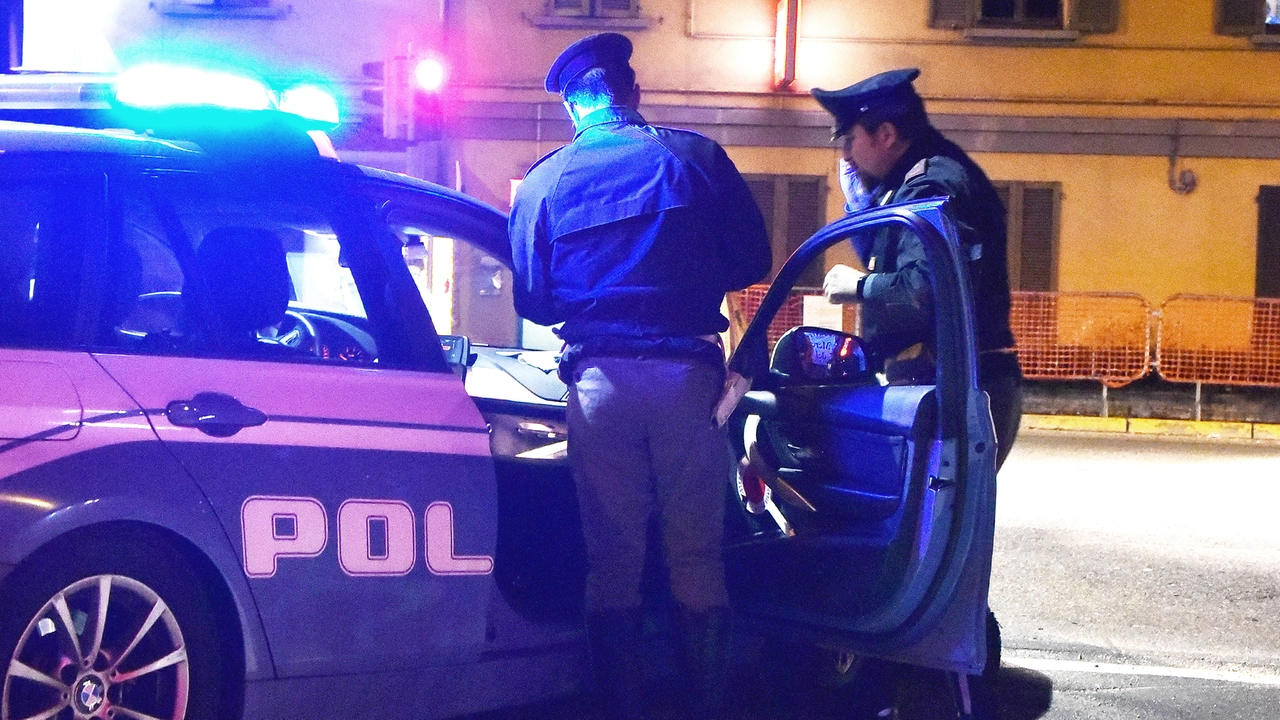 Indaga la polizia (Archivio) Indaga la polizia (Archivio)