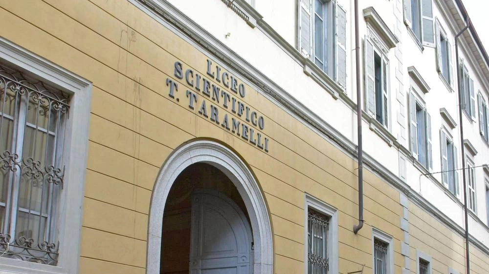 Pavia, classi all’Università. Ieri quarte senza lezioni . Pavia, classi all’Università. Ieri quarte senza lezioni .