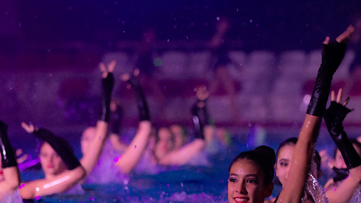 Lo spettacolo inclusivo ospitato alla piscina Pia Grande Lo spettacolo inclusivo ospitato alla piscina Pia Grande