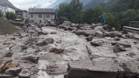 Oltre 4 milioni di euro arriveranno in Valtellina per mettere in sicurezza il territorio. Grazie ad un nuovo stanziamento... Oltre 4 milioni di euro arriveranno in Valtellina per mettere in sicurezza il territorio. Grazie ad un nuovo stanziamento...