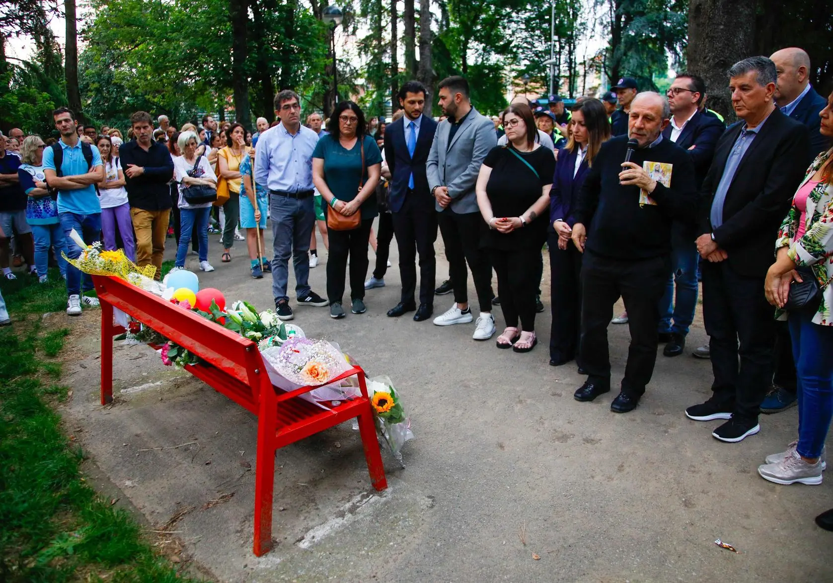Senago, commemorazione per Giulia Tramontano e il piccolo Thiago a 2 anni dal femminicidio