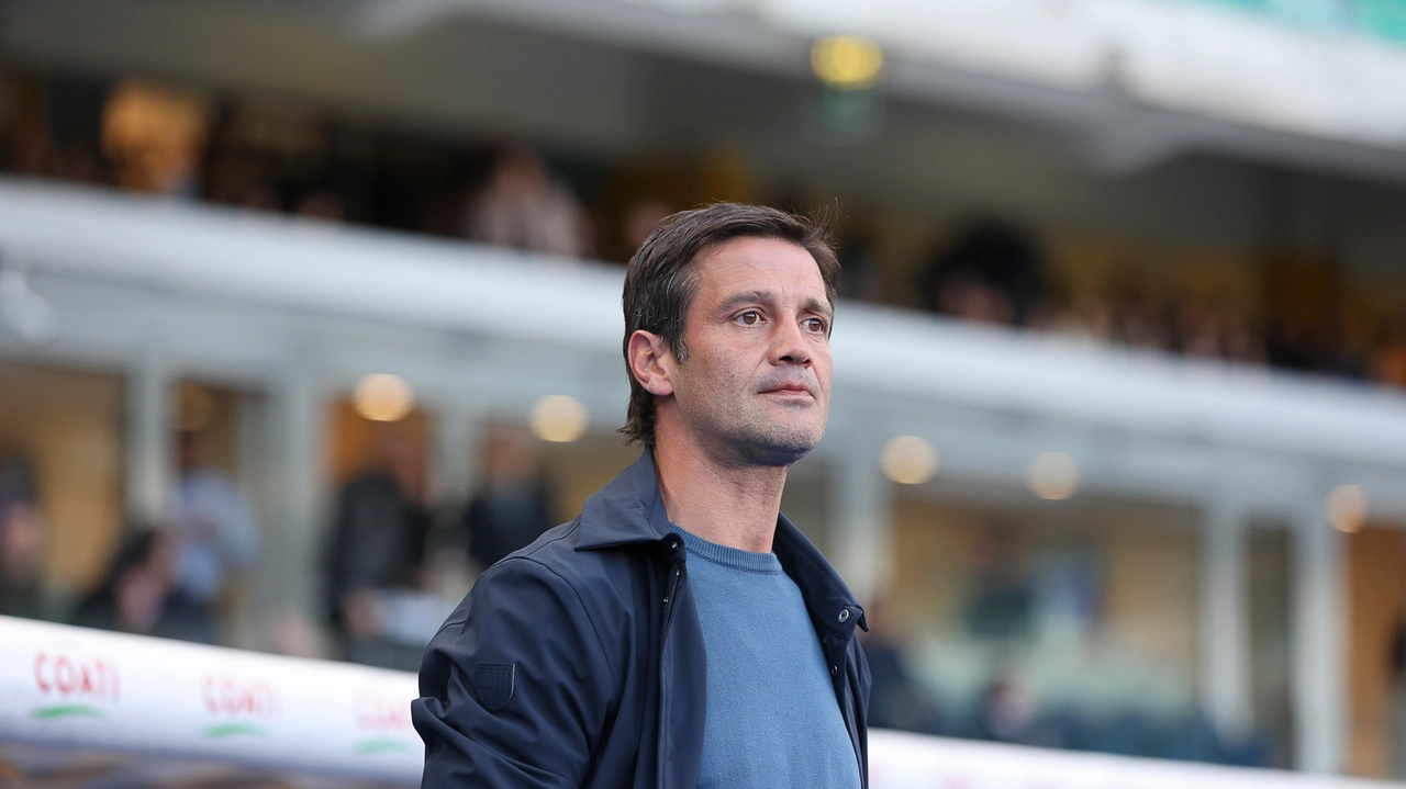 Cristian Chivu, 44 anni, firma un biennale con l'Inter Cristian Chivu, 44 anni, firma un biennale con l'Inter