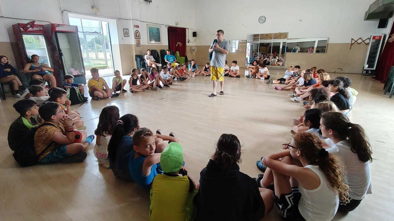 I Grest a Pavia propongono soluzioni diverse, c’è quello più improntato al divertimento, quello in cui le attività sono diversificate. I piccoli ospiti possono scegliere quale offerta formativa preferiscono