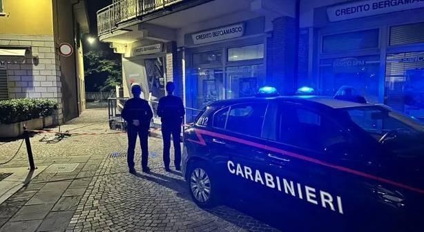 Assalto al bancomat. L’esplosione nella notte. Bottino migliaia di euro
