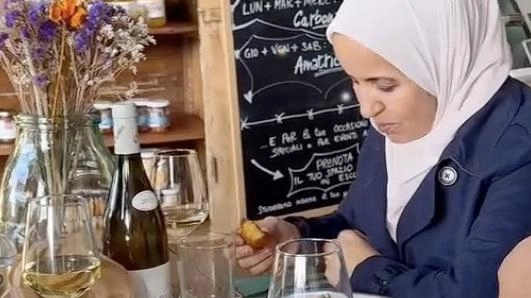 Amina Sailouhi all’interno de Le Franche, il locale in cui lavorava