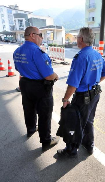 Fuga in Svizzera dopo le coltellate, catturato