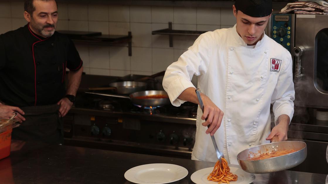 In Valtellina aumentano le opportunità di lavoro, “ma i candidati preparati latitano”. Il 41,4% delle imprese non trova gli addetti In Valtellina aumentano le opportunità di lavoro, “ma i candidati preparati latitano”. Il 41,4% delle imprese non trova gli addetti