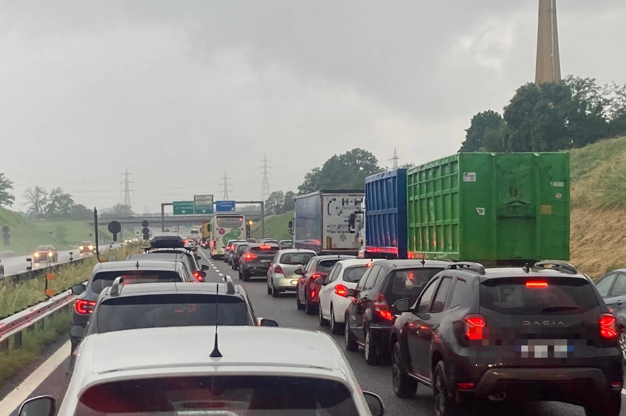 Forti piogge: code e rallentamenti in ingresso a Milano