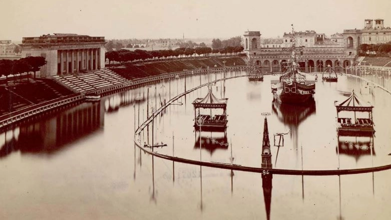 L’Arena civica “allagata“ per poter ospitare manifestazioni nautiche L’Arena civica “allagata“ per poter ospitare manifestazioni nautiche