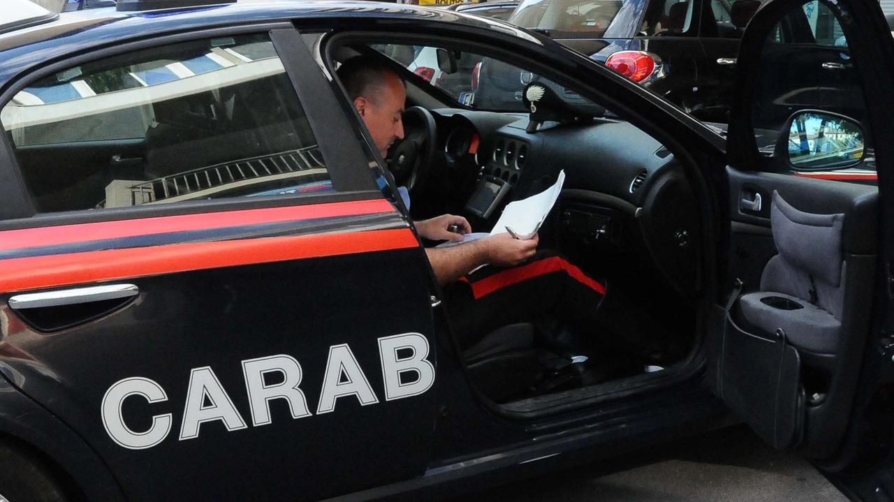 Sul luogo dell'aggressione sono intervenuti i carabinieri (Archivio) Sul luogo dell'aggressione sono intervenuti i carabinieri (Archivio)