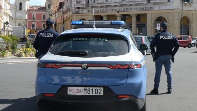 Sono intervenuti gli agenti della questura Sono intervenuti gli agenti della questura