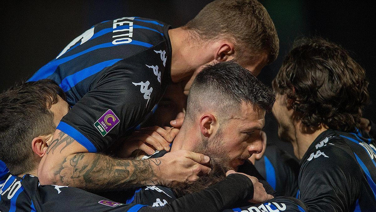 Calcio Serie C, i brianzoli hanno infilato la stoccata dopo una partita in equilibrio Calcio Serie C, i brianzoli hanno infilato la stoccata dopo una partita in equilibrio